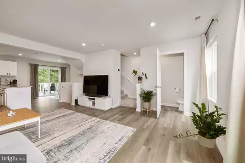 Entry Way - 112 Rowand Way E, Clementon, NJ 08021 photo 9 of 13