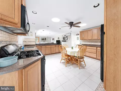 Kitchen - 23 Summit Ave, Berlin, NJ 08009 photo 1 of 4