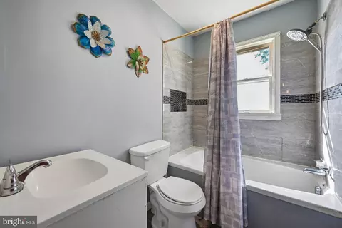 Bath - 704 W Evesham Rd, Glendora, NJ 08029 photo 1 of 1