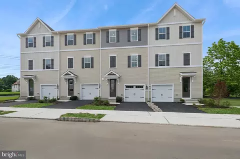 56 Silverbell Ave, Berlin, NJ 08009