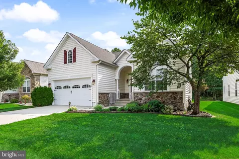 134 Hearthstone Dr, Berlin, NJ 08009