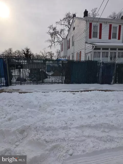 329 N 39th St N, Camden, NJ 08105