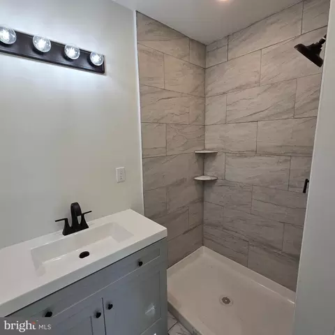 Bath - 38 Richards Ave, Pine Hill, NJ 08021 photo 4 of 4