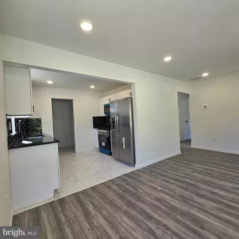 Entry Way - 38 Richards Ave, Pine Hill, NJ 08021 photo 2 of 3
