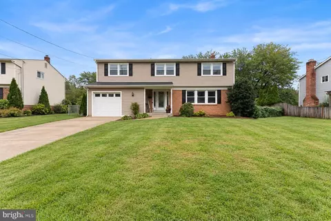 1833 W Point Dr, Cherry Hill, NJ 08003