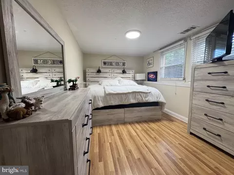 Bedroom - 202 E Tampa Ave, Cherry Hill, NJ 08034 photo 5 of 6