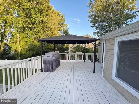 Exterior - 202 E Tampa Ave, Cherry Hill, NJ 08034 photo 5 of 9