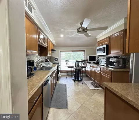 Entry Way - 202 E Tampa Ave, Cherry Hill, NJ 08034 photo 2 of 4