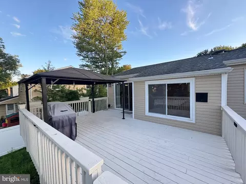 Exterior - 202 E Tampa Ave, Cherry Hill, NJ 08034 photo 4 of 9