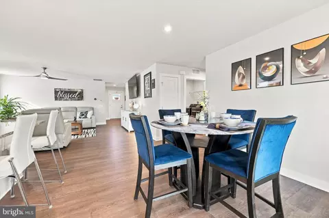 Dining - 42 Senators Way, Berlin, NJ 08009 photo 2 of 2