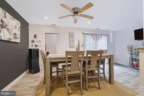 Dining - 714 Elm Ave, Lindenwold, NJ 08021 photo 4 of 4
