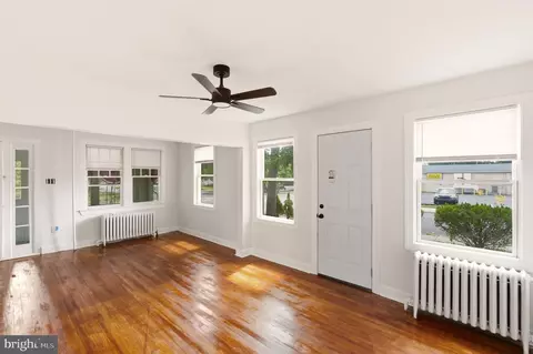 Living - 620 Erial Rd, Pine Hill, NJ 08021 photo 6 of 10