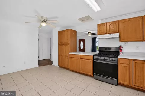Kitchen - 452 9th Ave, Lindenwold, NJ 08021 photo 2 of 2