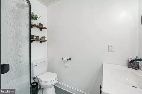 Bath - 2 Broadview Ave, Berlin, NJ 08009 photo 2 of 2