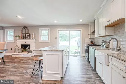 Kitchen - 2 Broadview Ave, Berlin, NJ 08009 photo 3 of 4