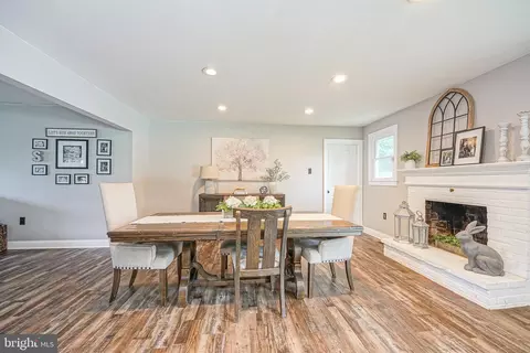 Dining - 2 Broadview Ave, Berlin, NJ 08009 photo 2 of 2