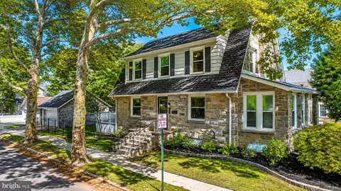 101 E Wayne Ter, Collingswood, NJ 08108