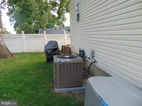 Exterior - 310 E 3rd Ave E, Runnemede, NJ 08078 photo 5 of 5