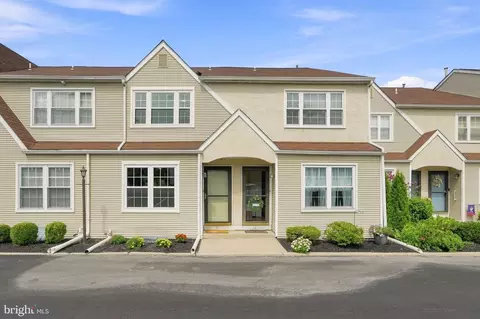 111 Beechwood Ave #11, Oaklyn, NJ 08107