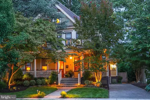 16 E Stiles Ave, Collingswood, NJ 08108