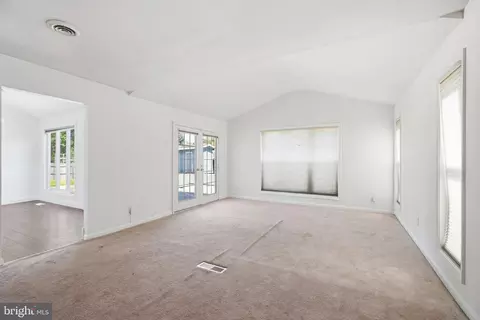 Living - 3 Hampton Rd, Clementon, NJ 08021 photo 6 of 8