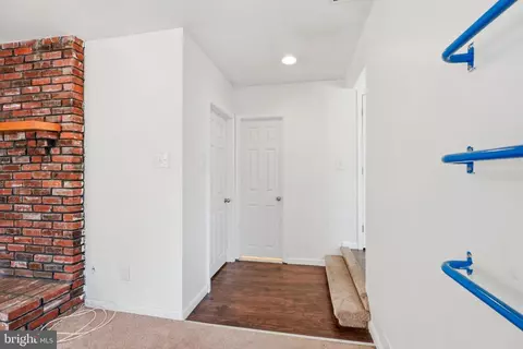 Entry Way - 3 Hampton Rd, Clementon, NJ 08021 photo 13 of 17