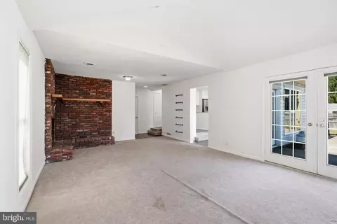 Living - 3 Hampton Rd, Clementon, NJ 08021 photo 8 of 8