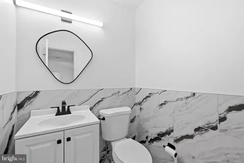 Bath - 3 Hampton Rd, Clementon, NJ 08021 photo 1 of 6