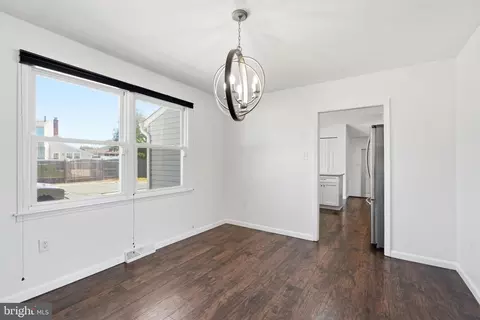 Entry Way - 3 Hampton Rd, Clementon, NJ 08021 photo 5 of 17