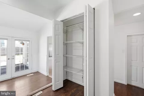 Entry Way - 3 Hampton Rd, Clementon, NJ 08021 photo 12 of 17
