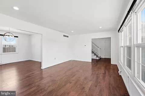 Living - 3 Hampton Rd, Clementon, NJ 08021 photo 3 of 8