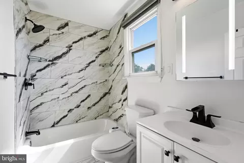 Bath - 3 Hampton Rd, Clementon, NJ 08021 photo 5 of 6