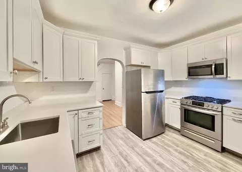 310 Water St, Gloucester City, NJ 08030