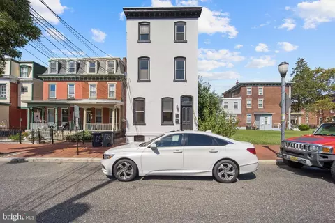 125 Linden St, Camden, NJ 08102