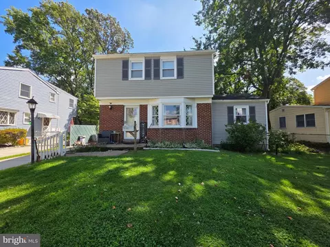 7474 Collins Ave, Pennsauken, NJ 08109