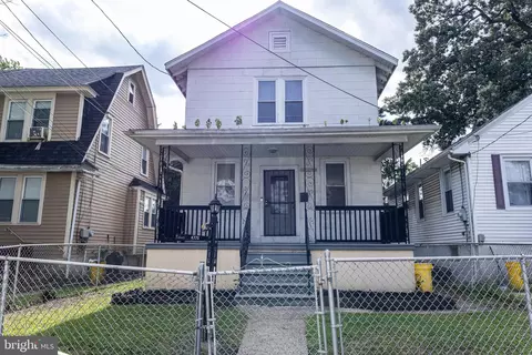 4775 W End Ave, Pennsauken, NJ 08109
