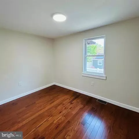 Bedroom - 352 Roosevelt Ave, Lindenwold, NJ 08021 photo 2 of 4