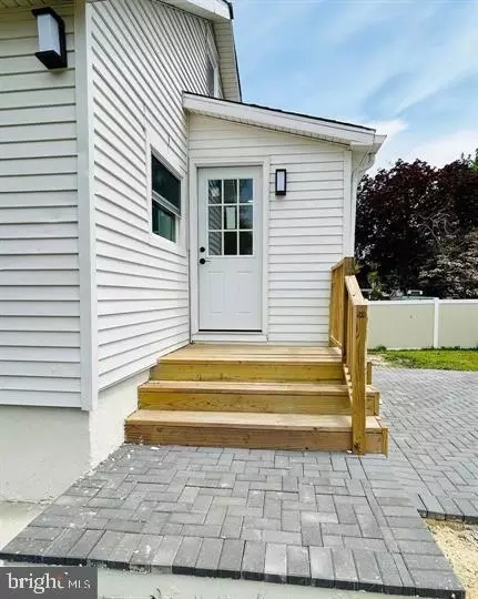 Exterior - 352 Roosevelt Ave, Lindenwold, NJ 08021 photo 4 of 5