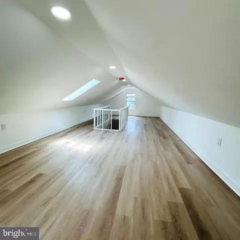 Entry Way - 352 Roosevelt Ave, Lindenwold, NJ 08021 photo 3 of 4