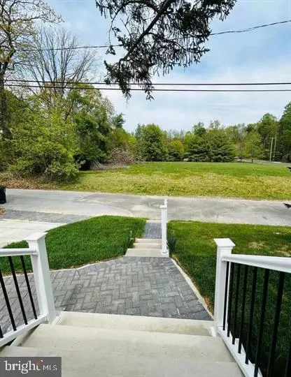 Exterior - 352 Roosevelt Ave, Lindenwold, NJ 08021 photo 1 of 5