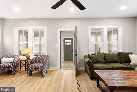 Entry Way - 1 Maple Ave, Haddon Township, NJ 08108 photo 3 of 14