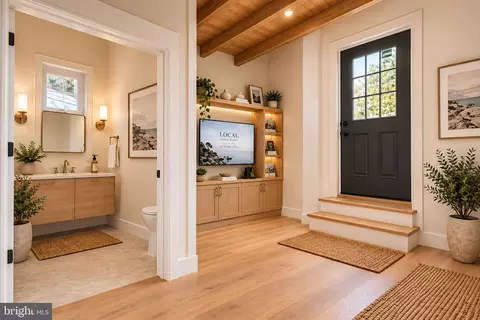 Entry Way - 1 Maple Ave, Haddon Township, NJ 08108 photo 13 of 14