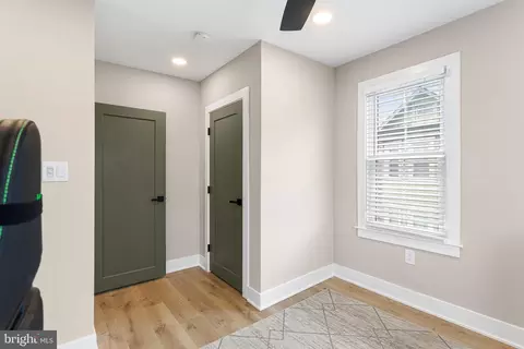 Entry Way - 1 Maple Ave, Haddon Township, NJ 08108 photo 11 of 14