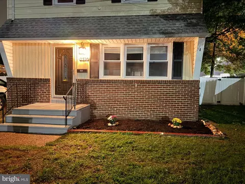 2530 48th St, Pennsauken, NJ 08110
