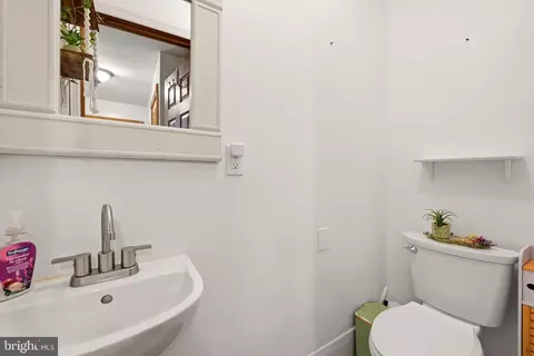 Entry Way - 8 Naylor Ave, Clementon, NJ 08021 photo 2 of 2