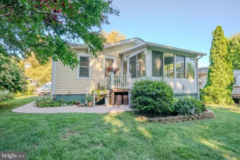 32 S Hood Ave, Audubon, NJ 08106
