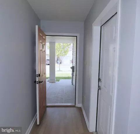 Entry Way - 10 Rowand Way E, Clementon, NJ 08021 photo 1 of 7