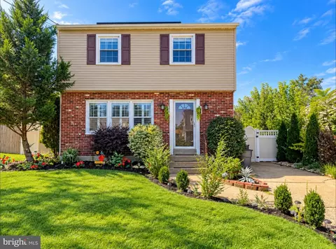 340 Ridge Ave, Blackwood, NJ 08012