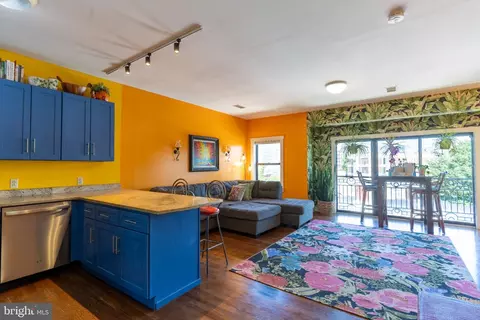 700 New St #302, Camden, NJ 08103