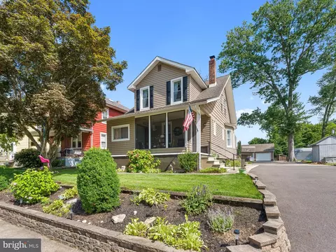 214 Spruce St, Audubon, NJ 08106